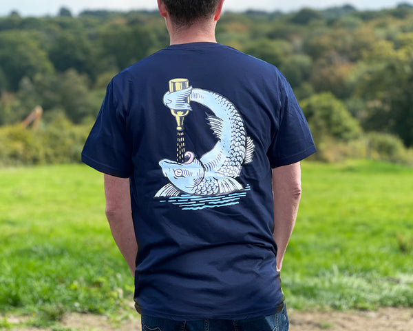 T-SHIRT 'DRINKING FISH' NAVY COTTON